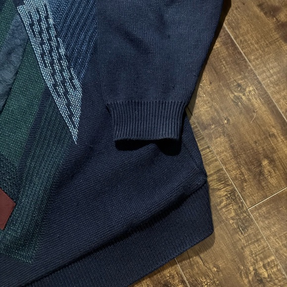 Men's Black Patterned Sweater - Picture 2 of 5